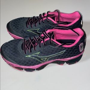 Mizuno wave Prophecy gym shoes.